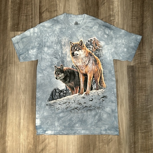 The Mountain Wolves 2017 Tee - Medium - Picture 2 of 6